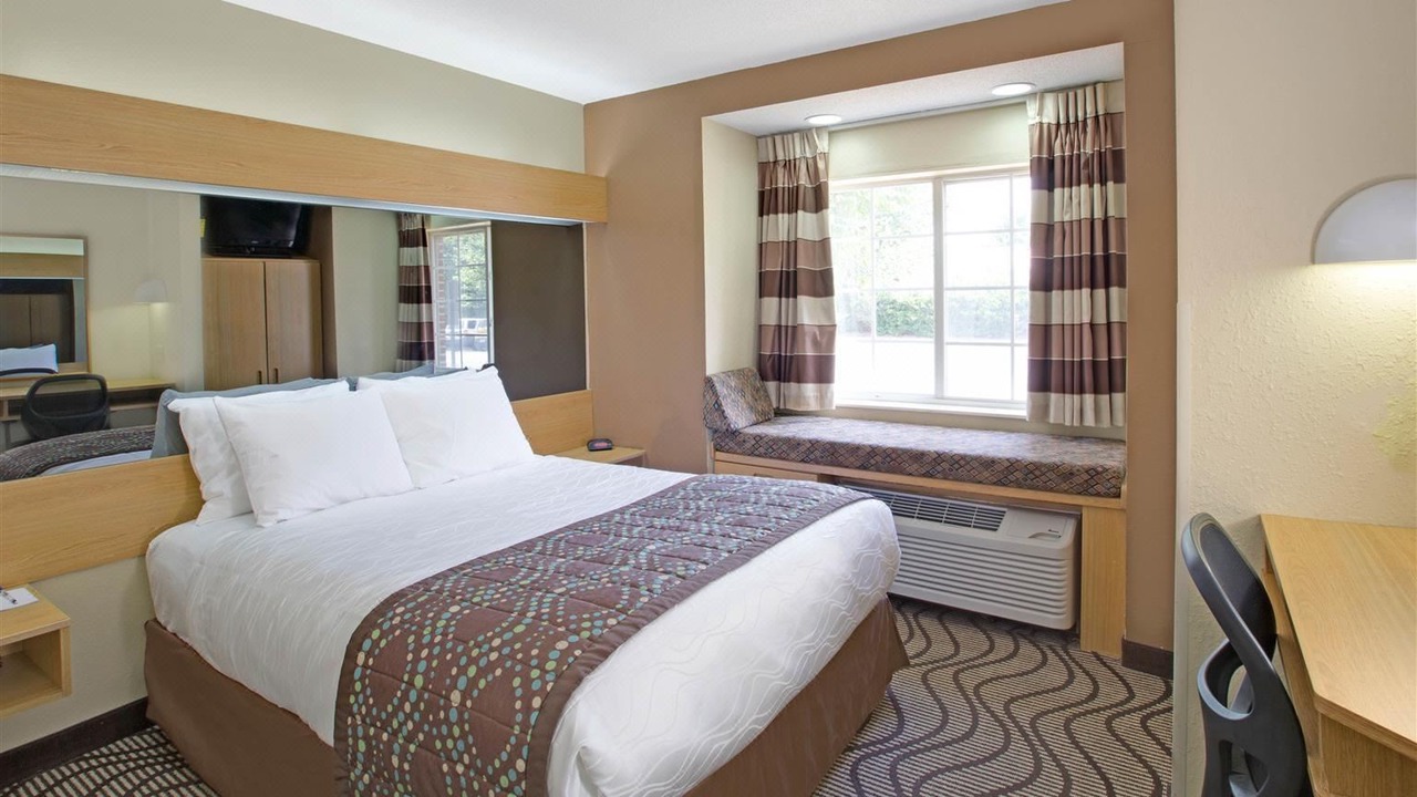 Photo of Bedroom in University Place