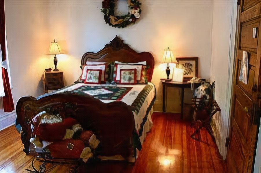 Photo of Bedroom in Hendersonville