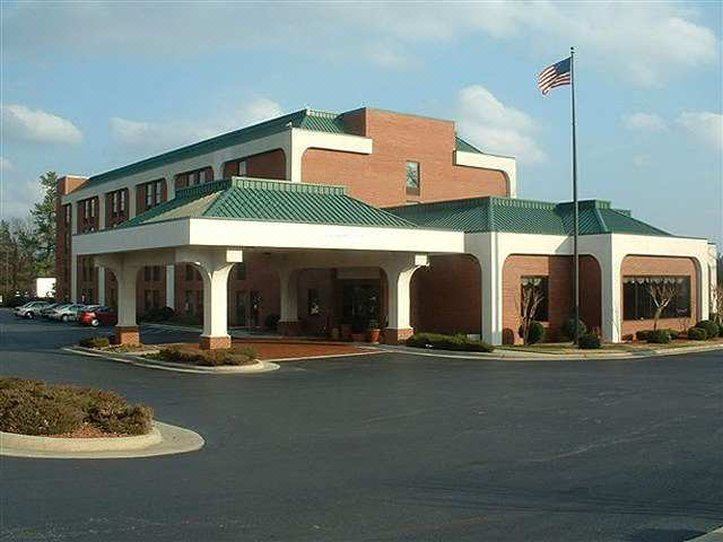 Photo of Buildings in Roxboro