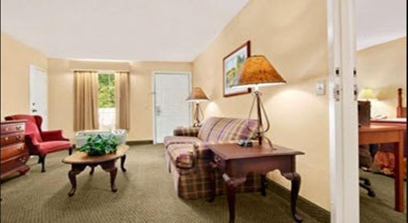 Photo of Livingroom in Smithfield