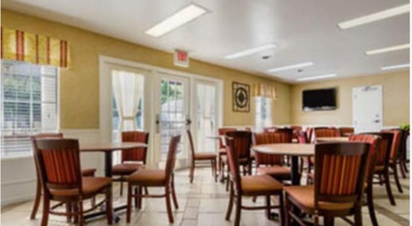 Photo of Livingroom in Smithfield
