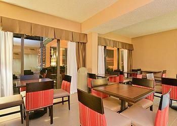 Photo of Livingroom in Elizabeth City