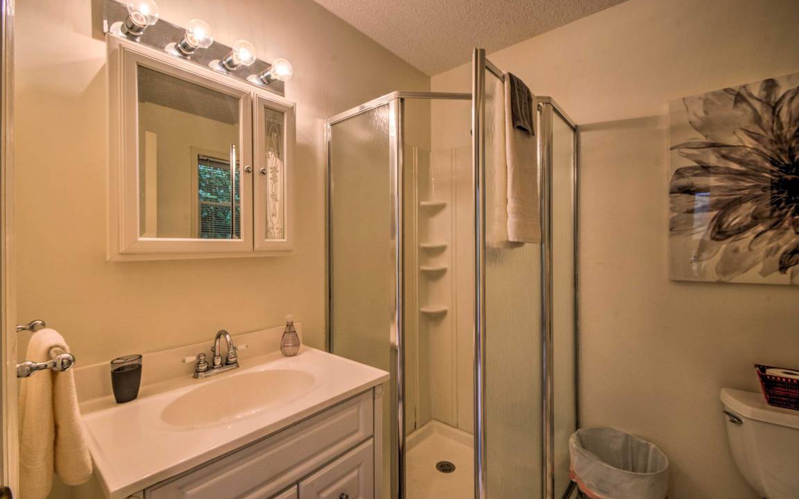 Photo of Bathroom in Todd