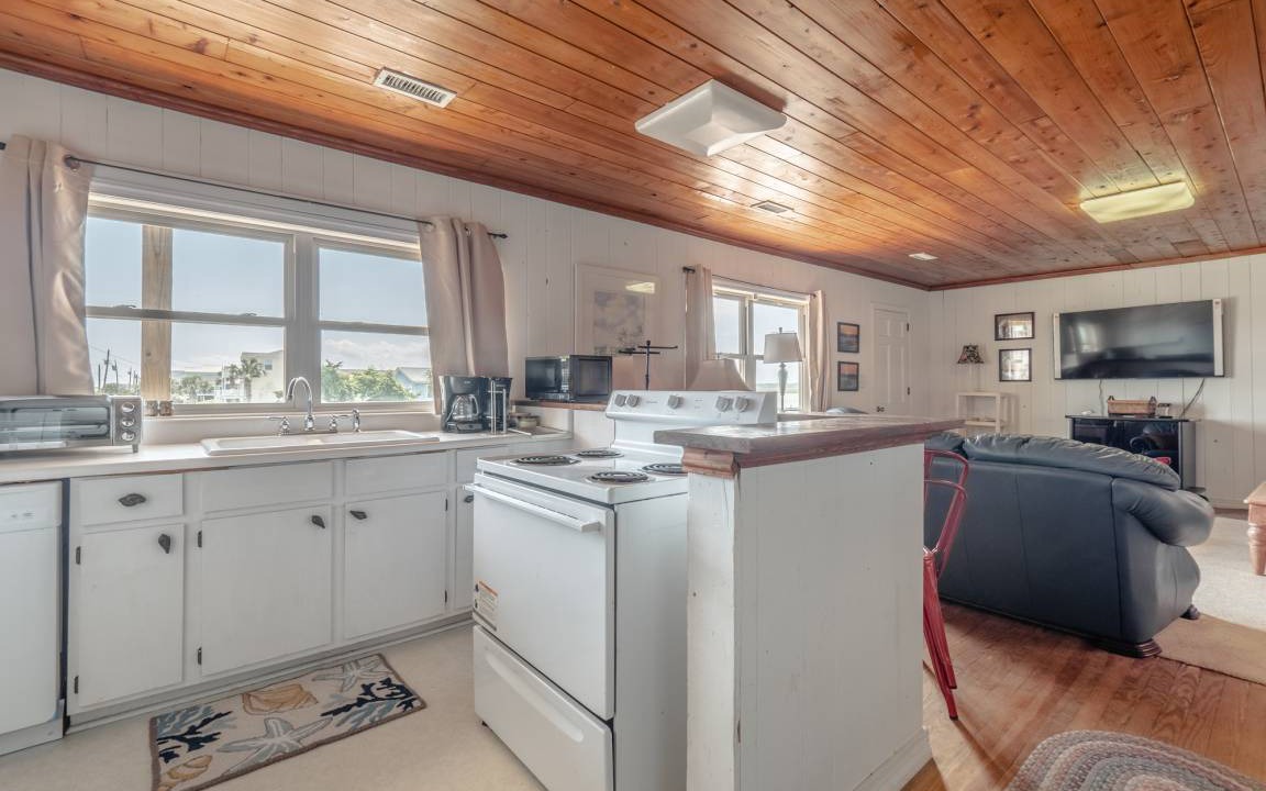 Photo of Kitchen in Topsail Beach
