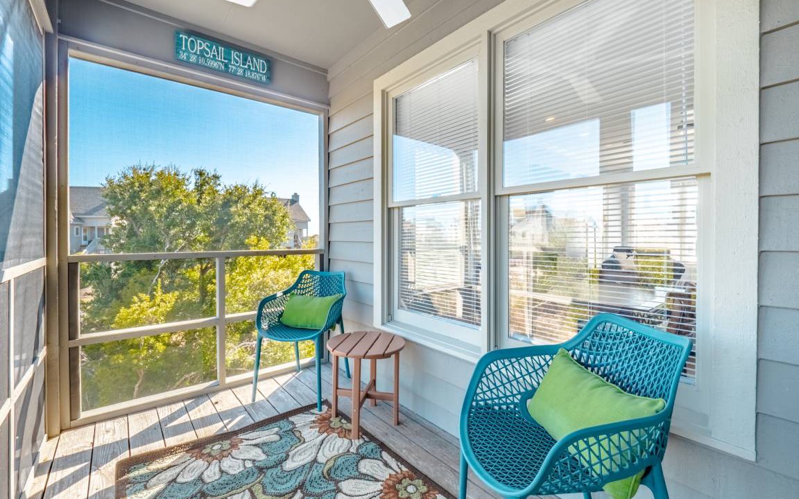 Photo of Patio Balcony in Topsail Beach