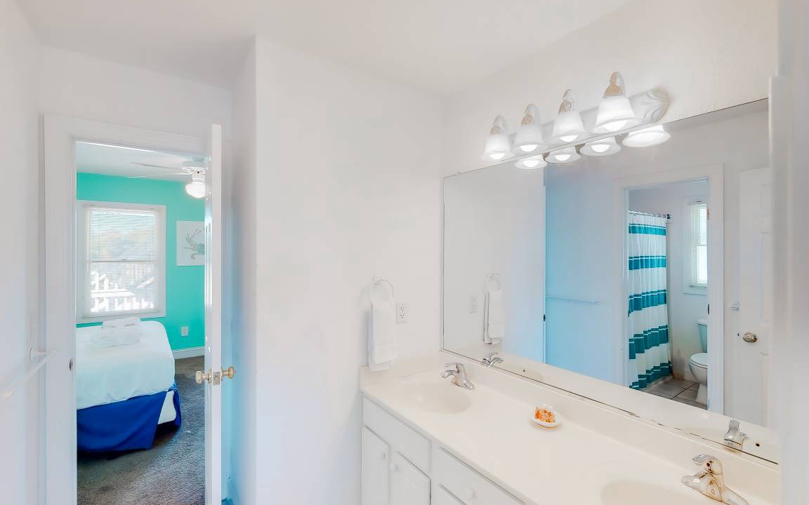Photo of Bathroom in Ocean Hill