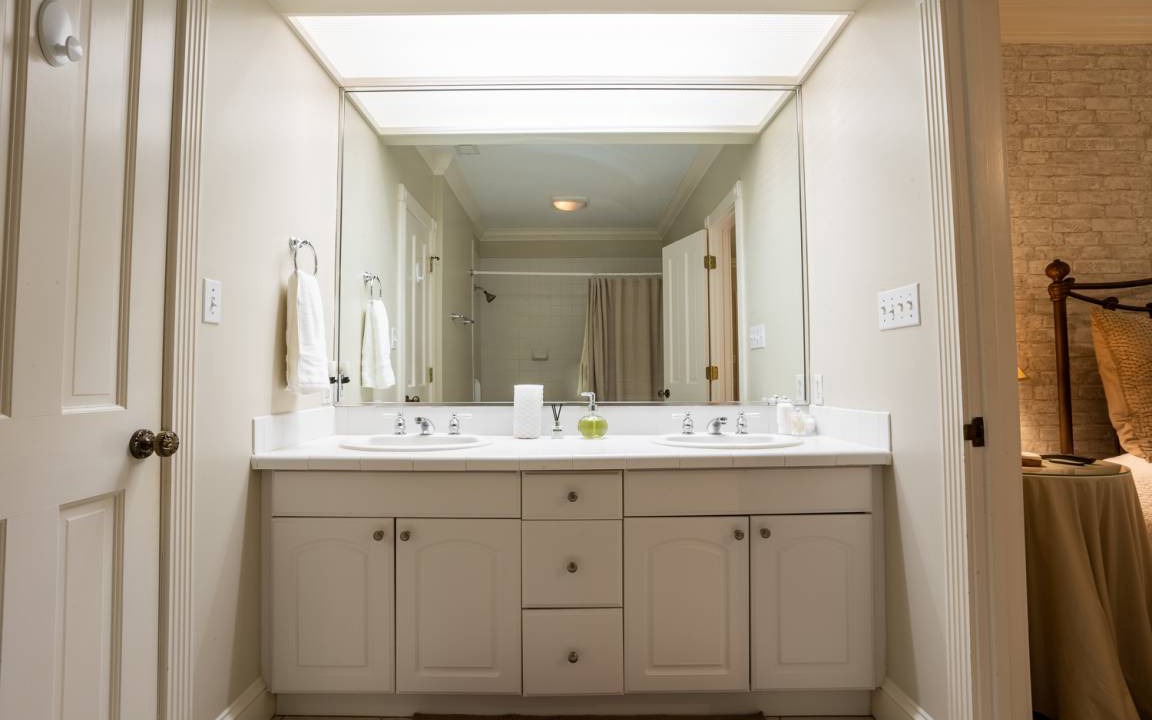 Photo of Bathroom in Woodfin