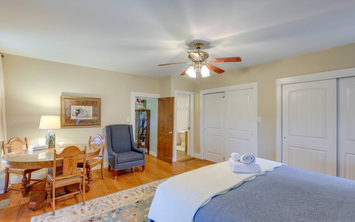Photo of Bedroom in Weaverville