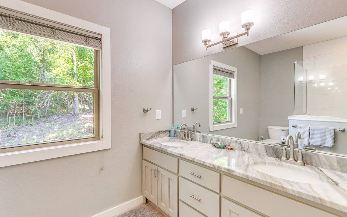 Photo of Bathroom in Tarheel