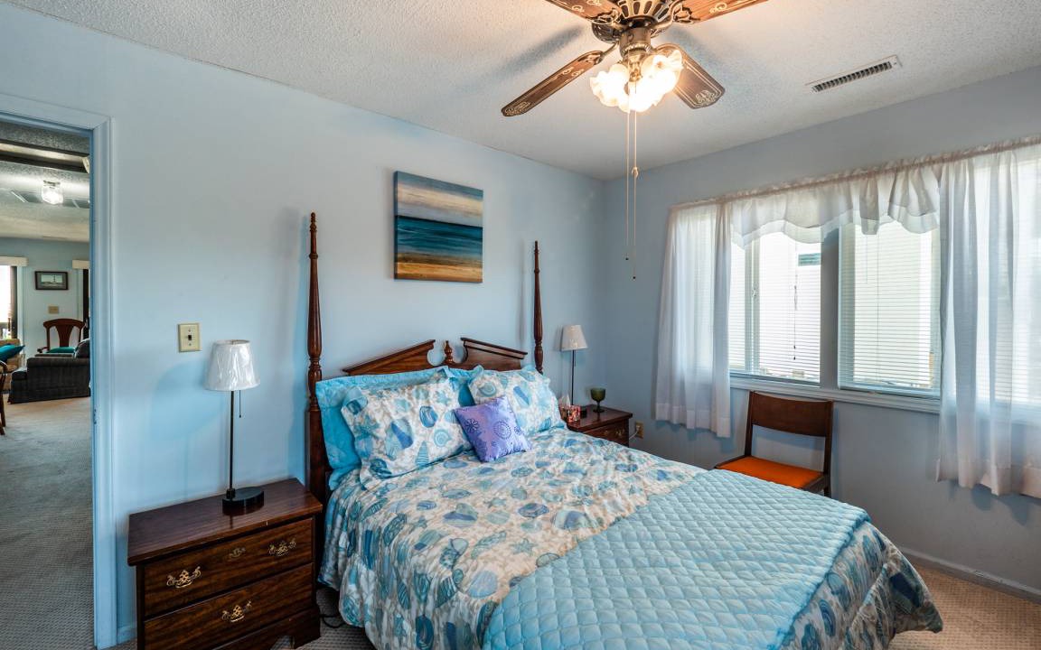 Photo of Bedroom in Topsail Beach