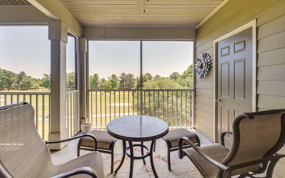 Photo of Patio Balcony in Calabash