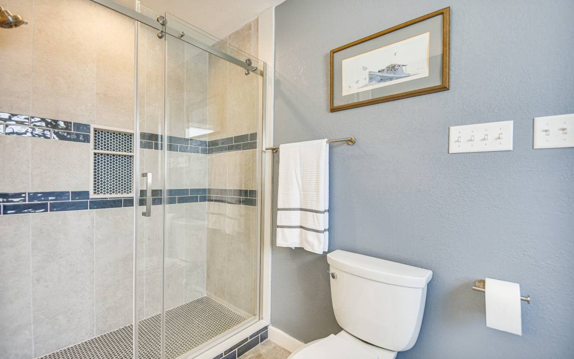 Photo of Bathroom in Sea Scape