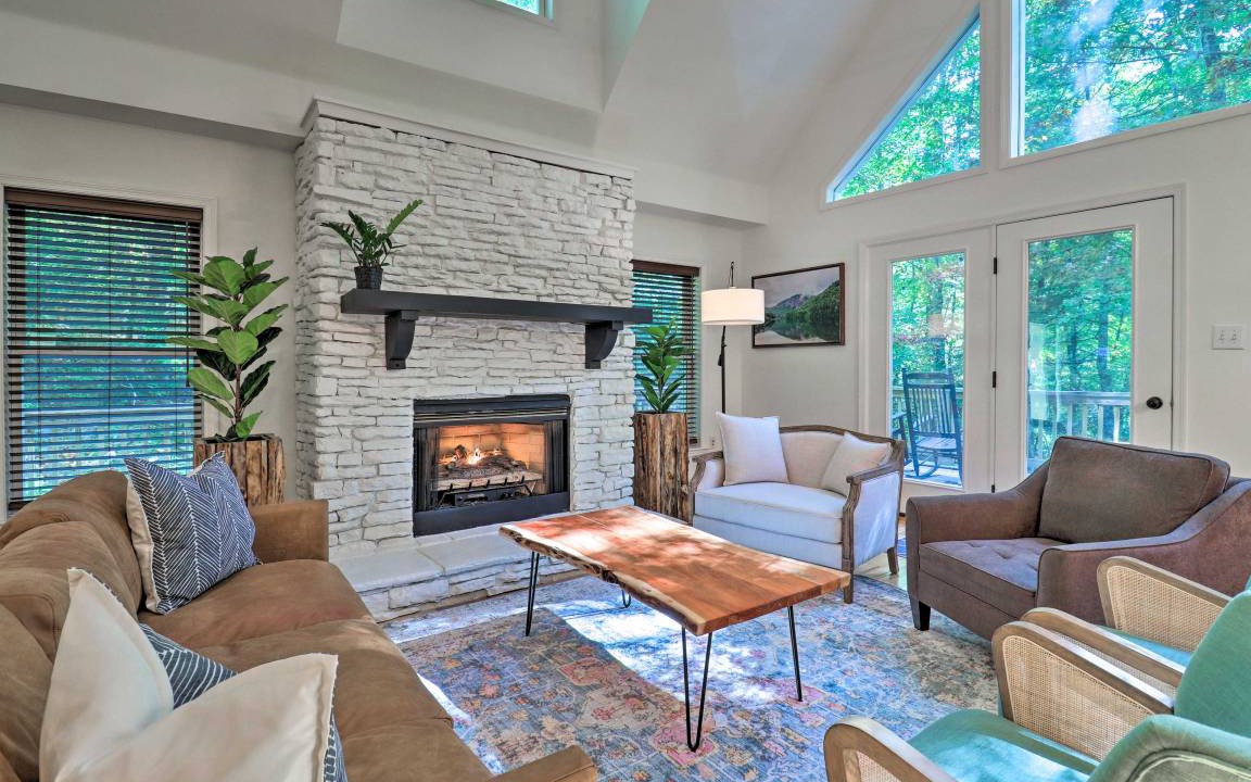 Photo of Livingroom in Sapphire