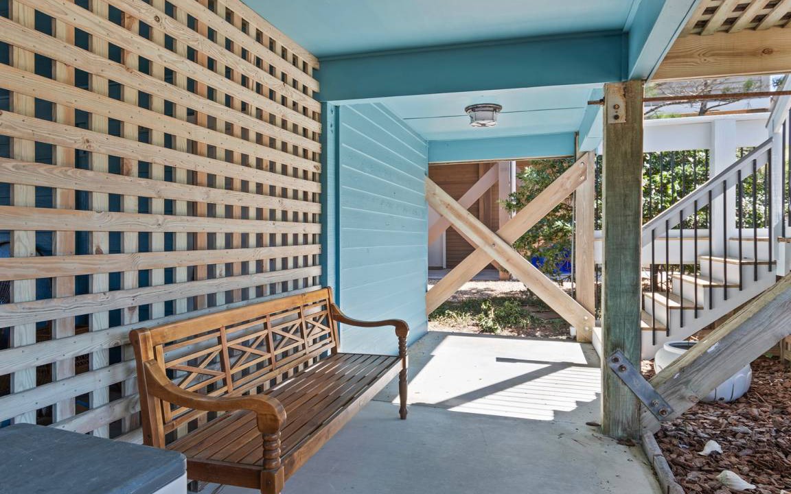 Photo of Patio Balcony in Caswell Beach