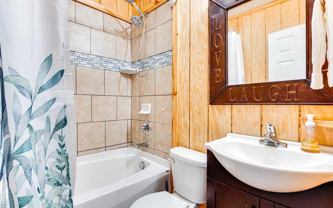 Photo of Bathroom in Forest City