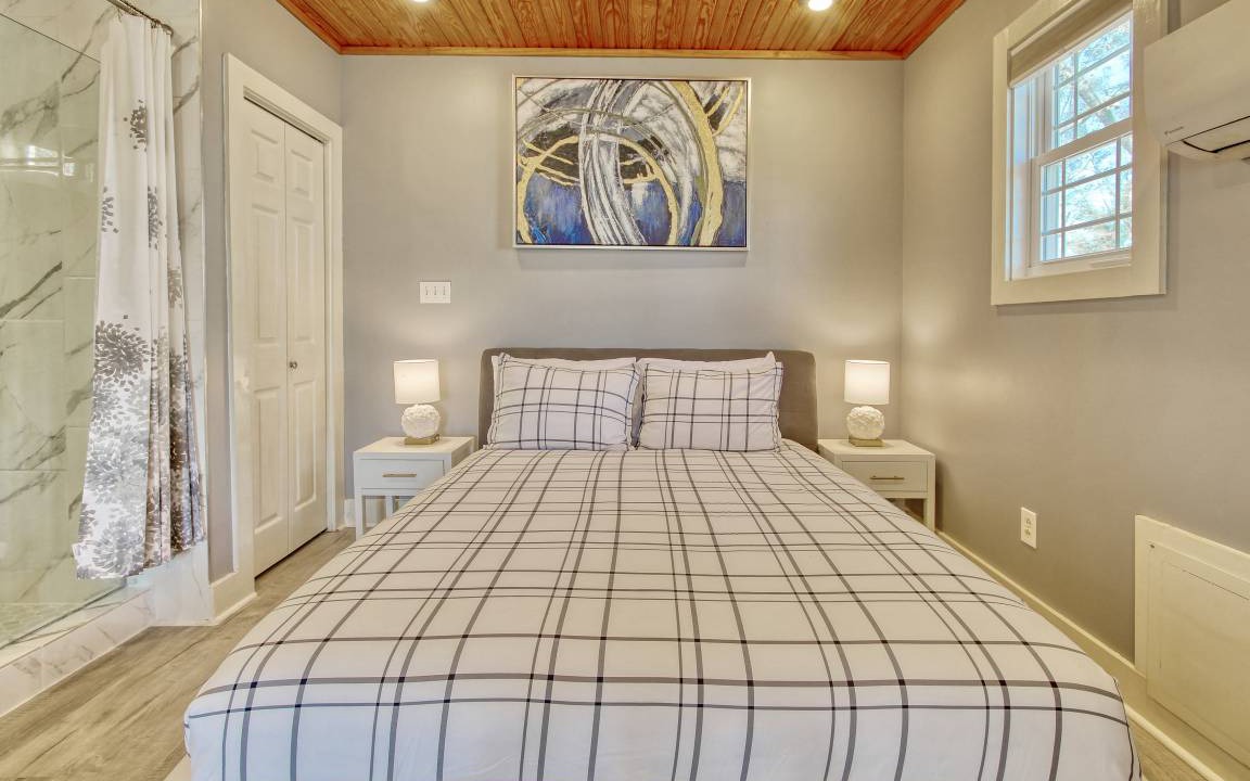 Photo of Bedroom in Shallotte