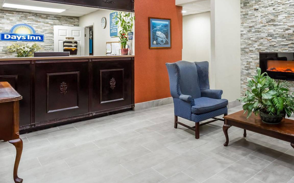 Photo of Livingroom in Hendersonville