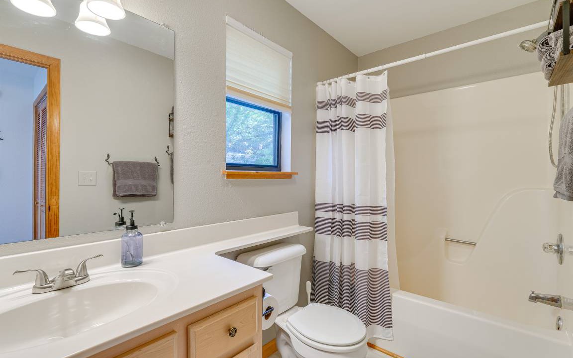Photo of Bathroom in Upper Peachtree