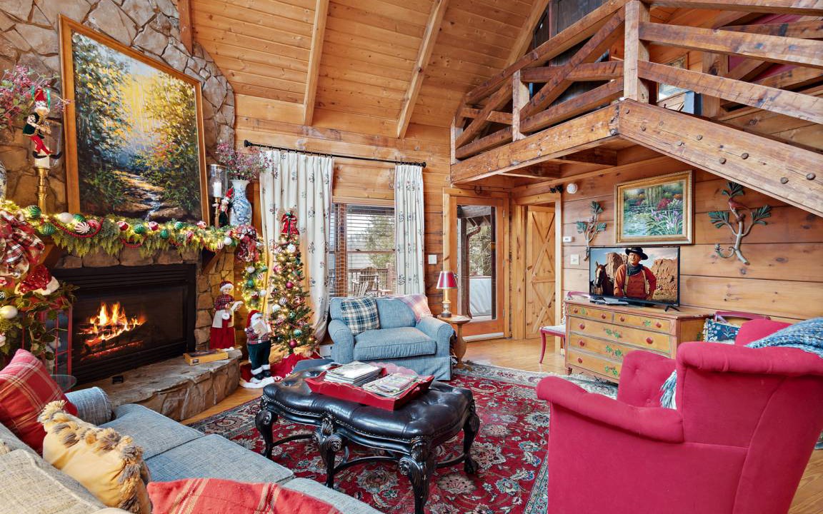Photo of Livingroom in Blowing Rock