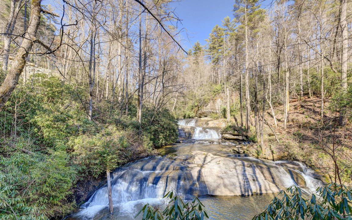 Photo of Others in Lake Toxaway