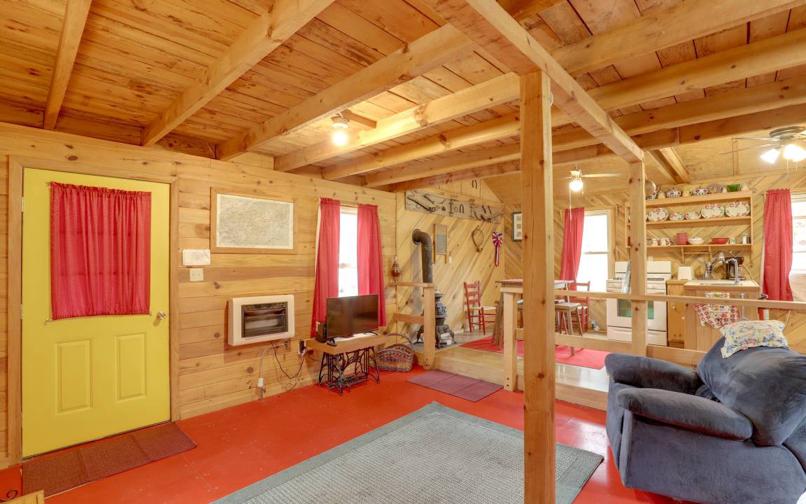 Photo of Livingroom in Hot Springs