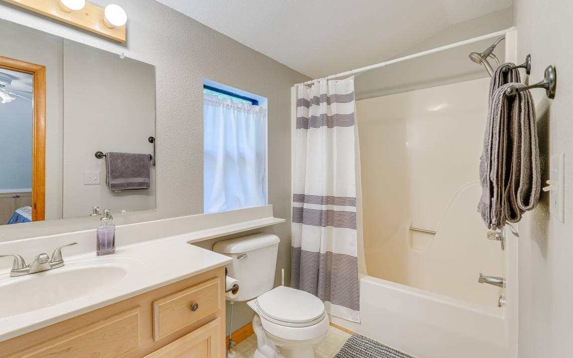 Photo of Bathroom in Upper Peachtree