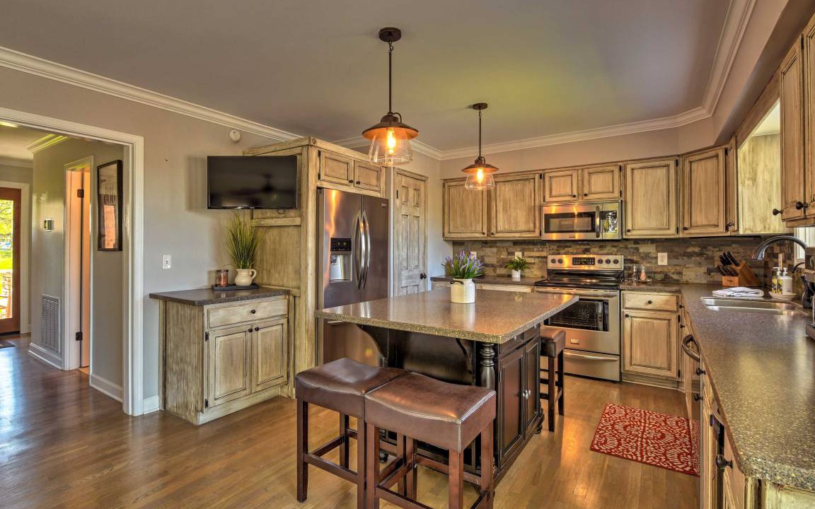 Photo of Kitchen in Lake Norman of Catawba