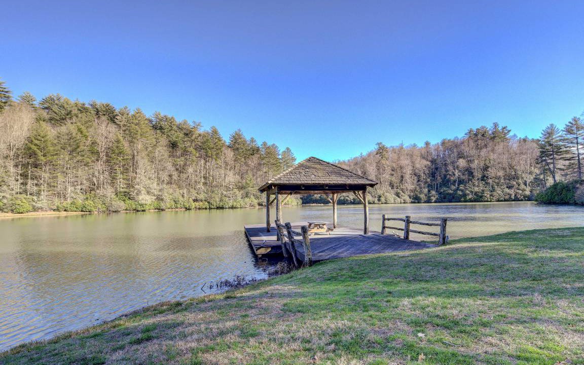 Photo of Others in Lake Toxaway