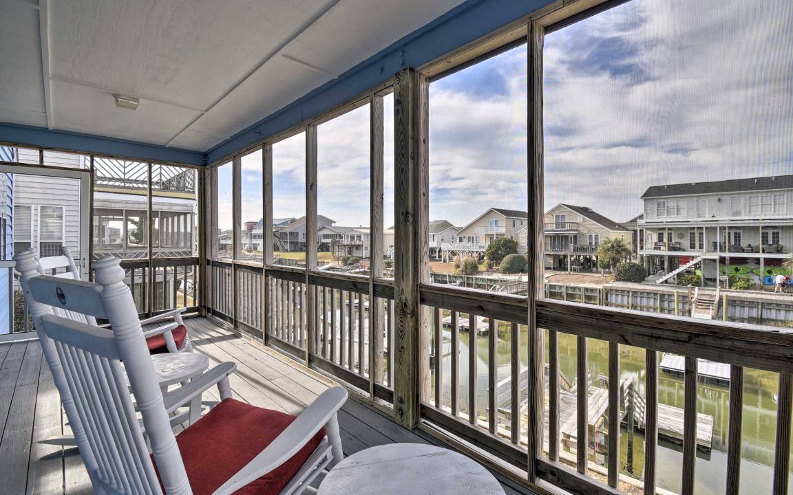 Photo of Patio Balcony in Sunset Beach