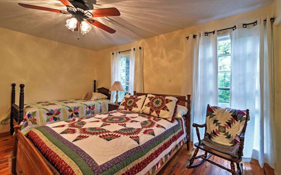 Photo of Bedroom in Candler