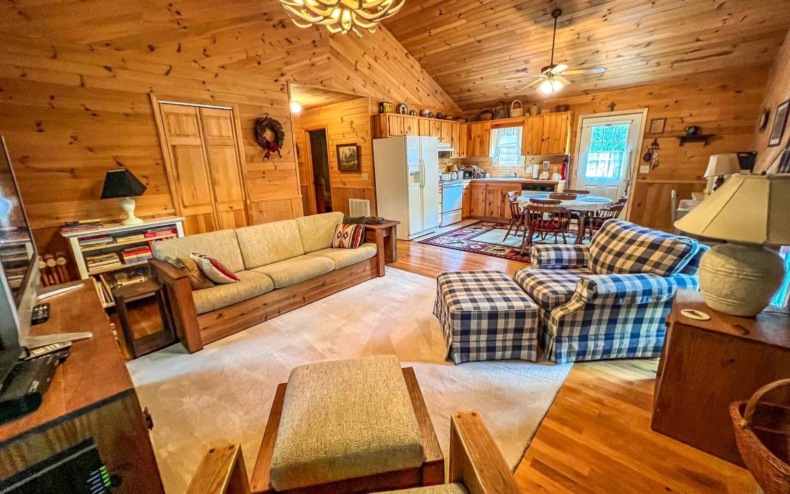 Photo of Livingroom in Jefferson
