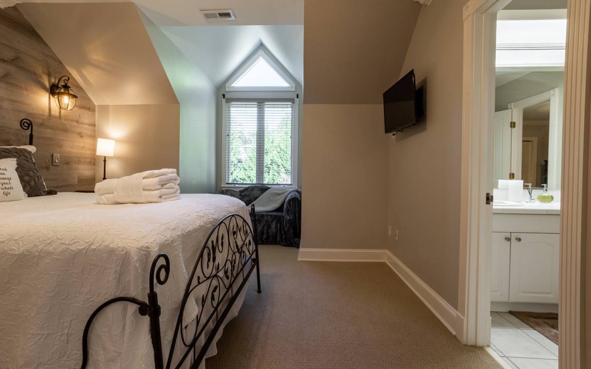 Photo of Bedroom in Woodfin