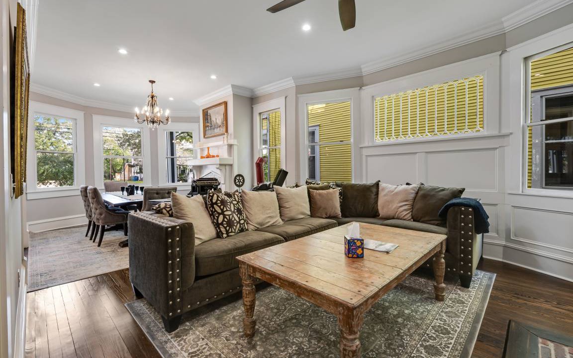 Photo of Livingroom in Wilmington Historic District