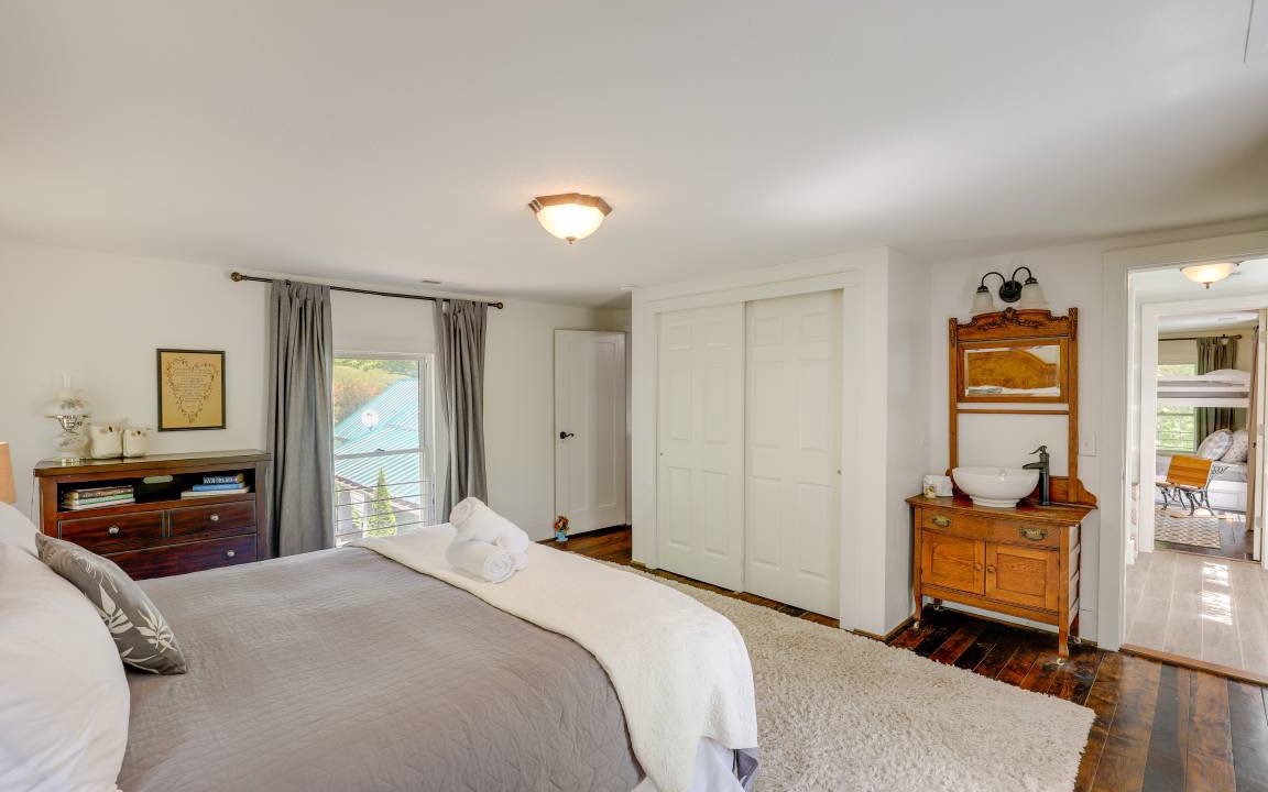 Photo of Bedroom in Marshall