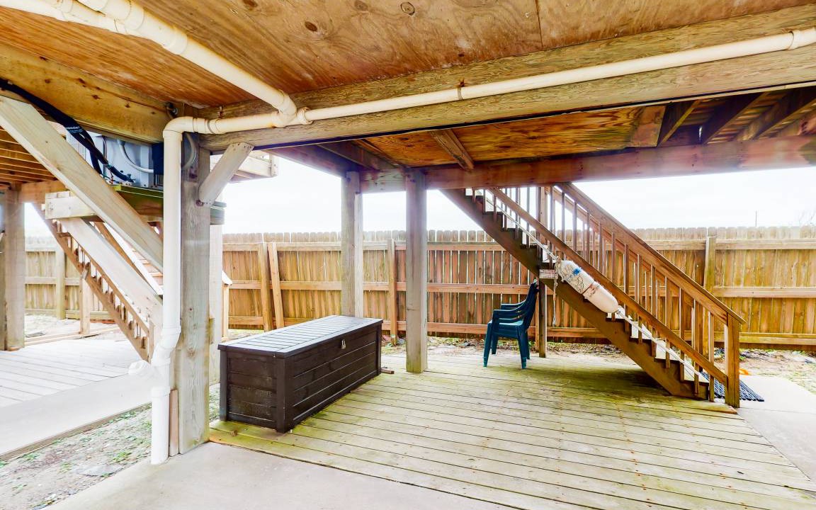 Photo of Patio Balcony in Hatteras