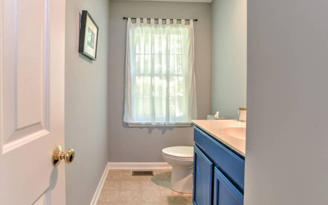 Photo of Bathroom in Royal Pines