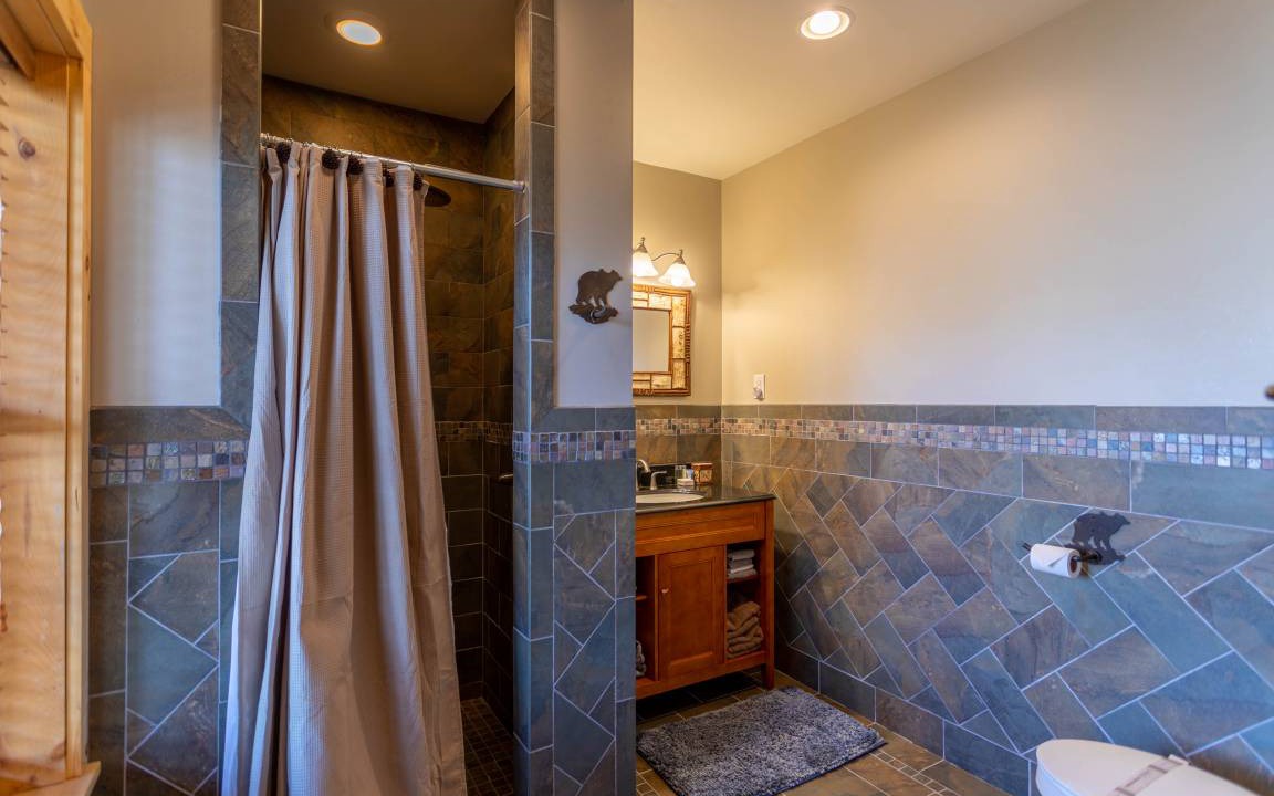 Photo of Bathroom in Todd