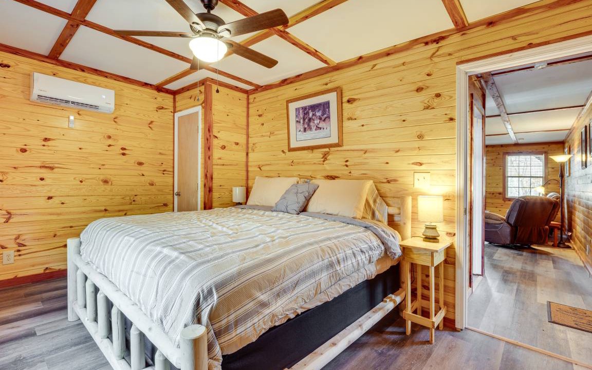 Photo of Bedroom in Troy