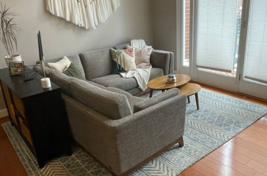 Photo of Livingroom in First Ward