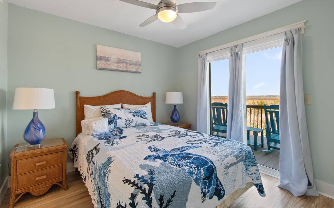 Photo of Bedroom in Caswell Beach