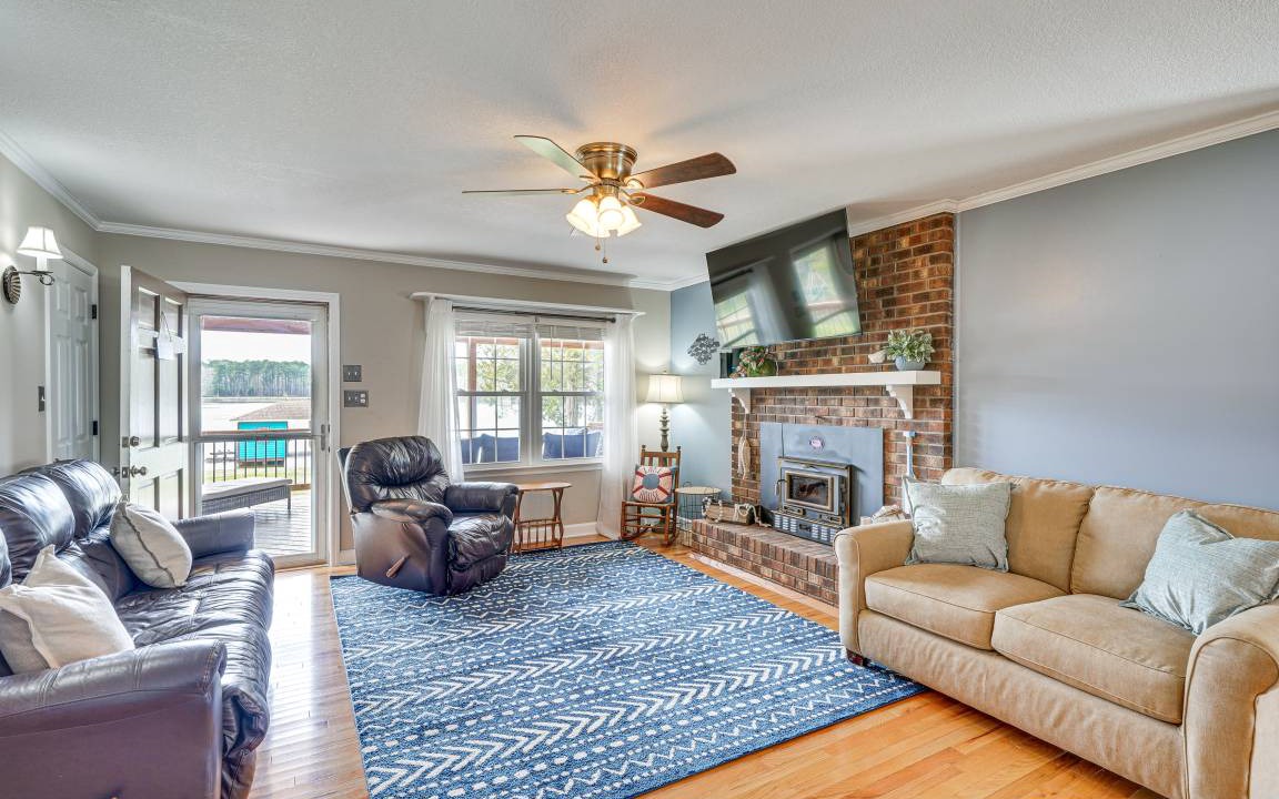 Photo of Livingroom in Henrico