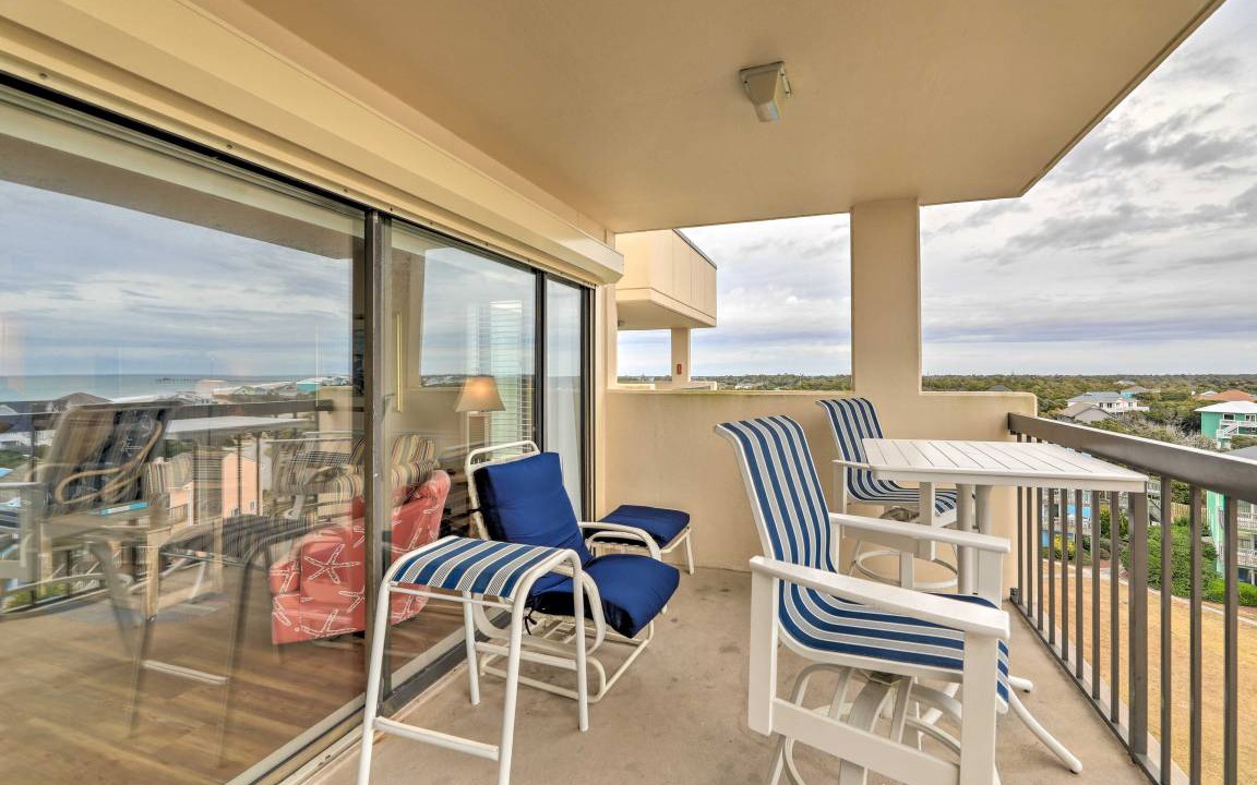 Photo of Patio Balcony in Emerald Isle