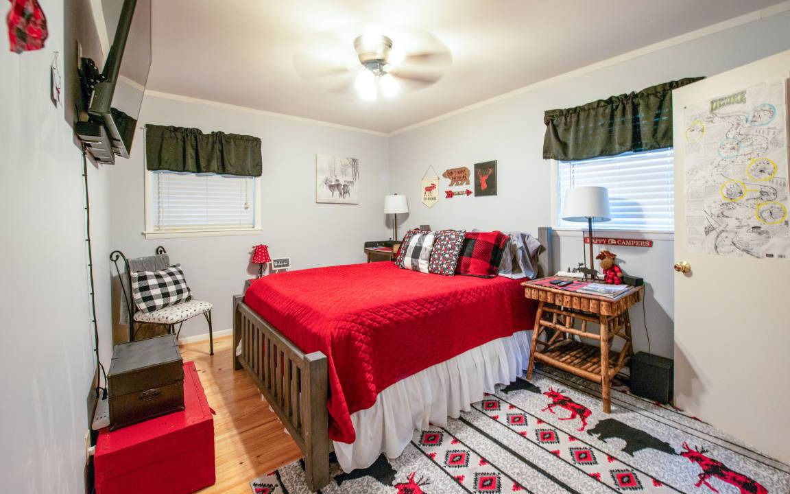 Photo of Bedroom in Almond