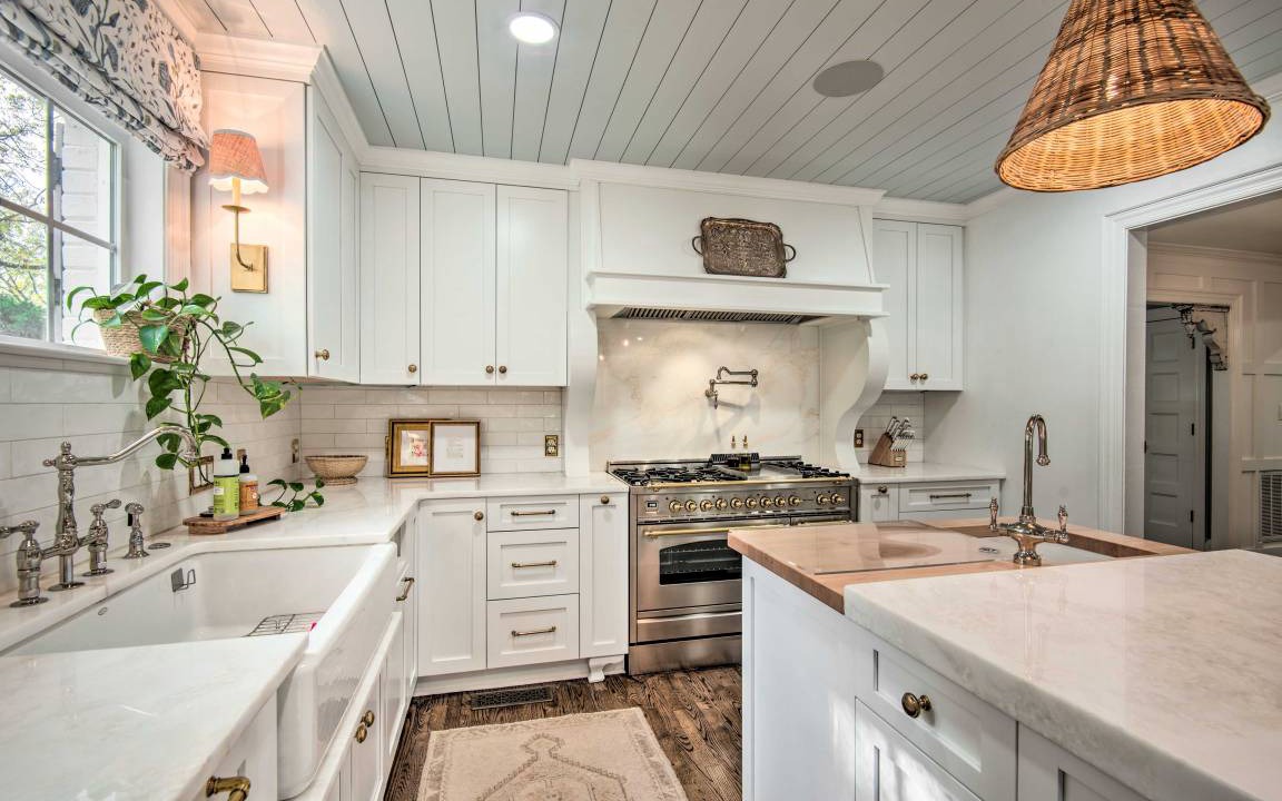 Photo of Kitchen in Wendover - Sedgewood
