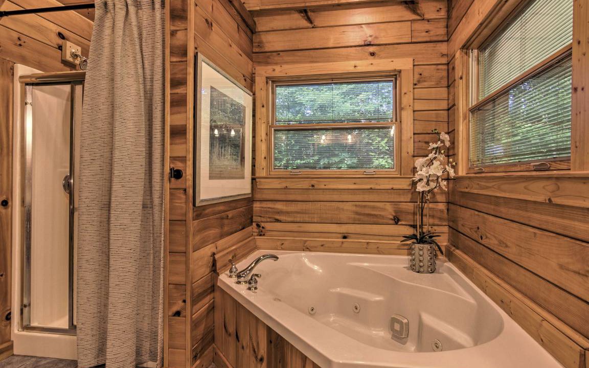 Photo of Bathroom in Mars Hill