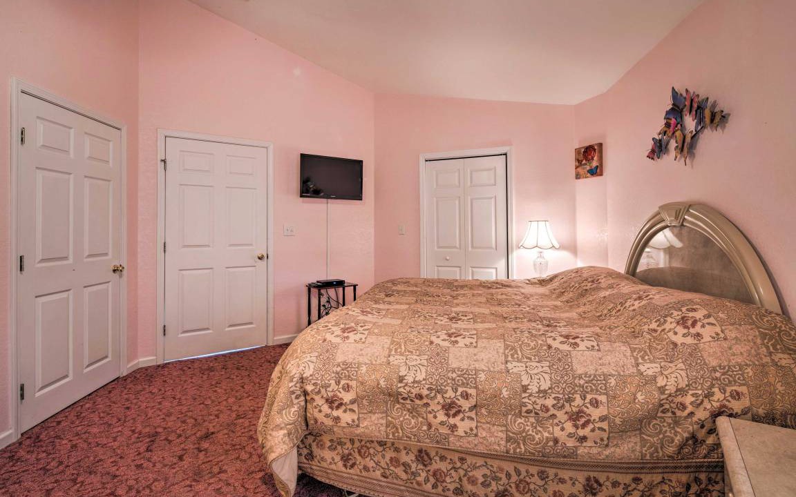 Photo of Bedroom in Burnsville