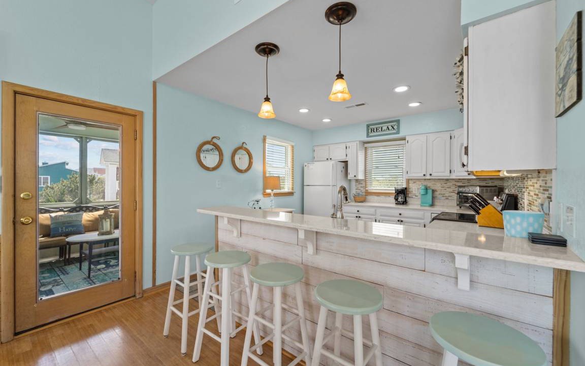 Photo of Kitchen in Whalehead Beach