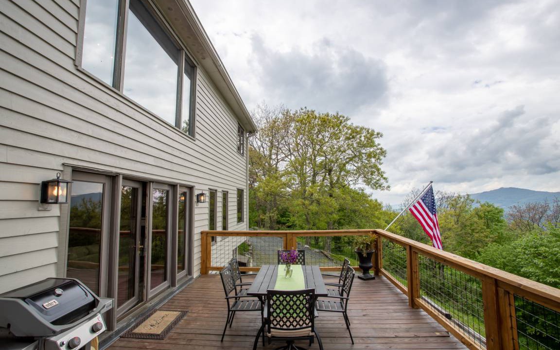 Photo of Patio Balcony in Seven Devils