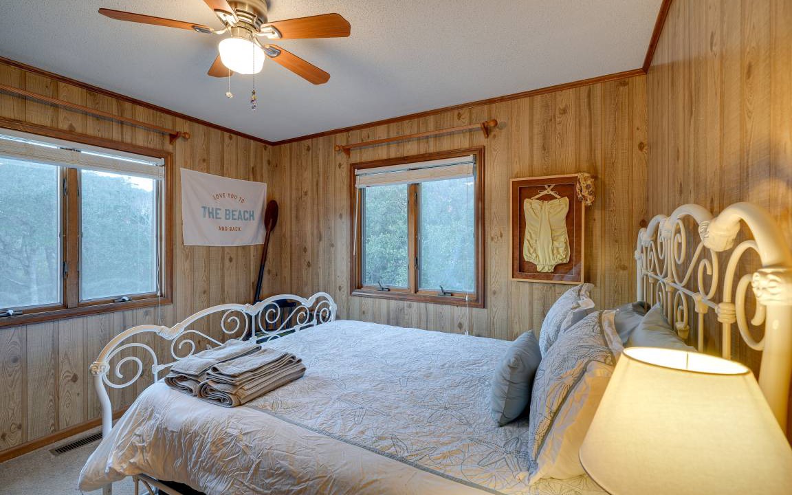 Photo of Bedroom in Southern Shores