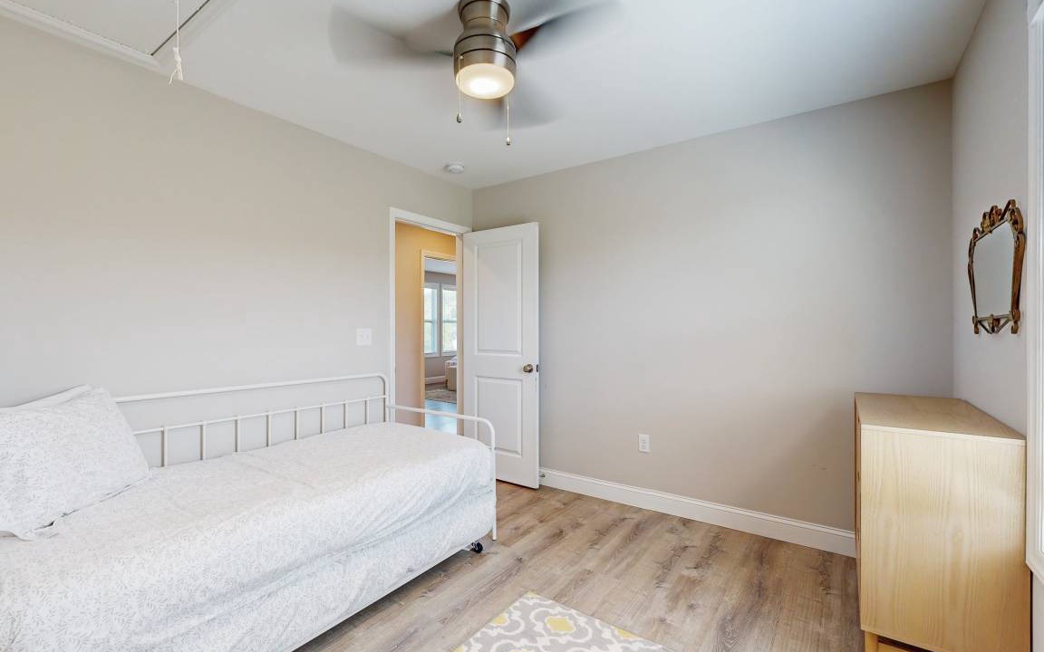 Photo of Bedroom in Alexander